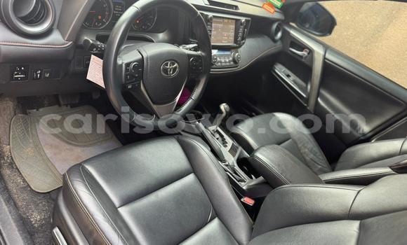 Acheter Occasion Voiture Toyota RAV4 Rouge à Cotonou, Benin Acheter Occasion Voiture Toyota RAV4 Rouge à Cotonou, Benin