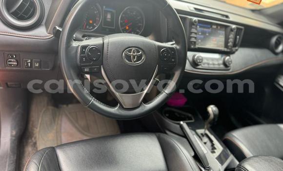 Acheter Occasion Voiture Toyota RAV4 Rouge à Cotonou, Benin Acheter Occasion Voiture Toyota RAV4 Rouge à Cotonou, Benin