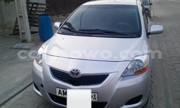 Ra Àlòkù Toyota Yaris Silver Ọkọ̀ in Cotonou ni Benin Ra Àlòkù Toyota Yaris Silver Ọkọ̀ in Cotonou ni Benin