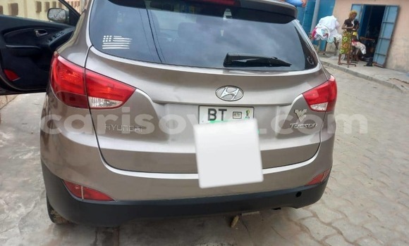 Acheter Occasion Voiture Hyundai Tucson Marron à Cotonou, Benin Acheter Occasion Voiture Hyundai Tucson Marron à Cotonou, Benin