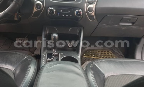 Acheter Occasion Voiture Hyundai Tucson Marron à Cotonou, Benin Acheter Occasion Voiture Hyundai Tucson Marron à Cotonou, Benin