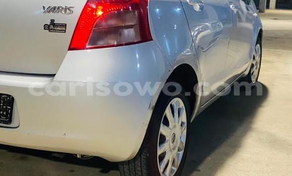 Ra Àlòkù Toyota Yaris Silver Ọkọ̀ in Cotonou ni Benin Ra Àlòkù Toyota Yaris Silver Ọkọ̀ in Cotonou ni Benin