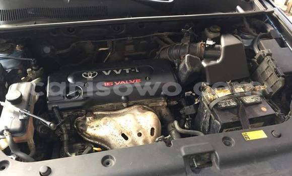 Acheter Occasion Voiture Toyota Highlander Beige à Porto Novo, Benin Acheter Occasion Voiture Toyota Highlander Beige à Porto Novo, Benin