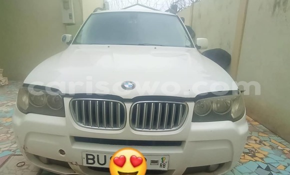 Sayi Na hannu BMW X3 White Mota in Cotonou a Benin