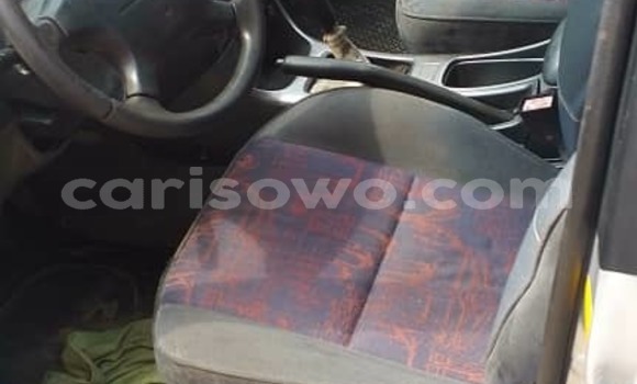 Acheter Occasion Voiture Toyota Avensis Gris à Cotonou, Benin Acheter Occasion Voiture Toyota Avensis Gris à Cotonou, Benin