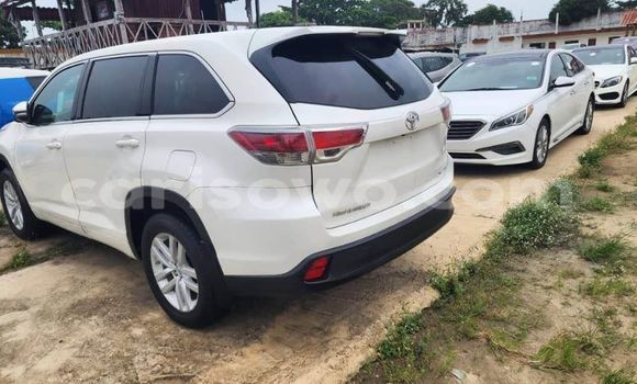 Acheter Occasion Voiture Toyota Highlander Blanc à Aplahoue, Couffo Acheter Occasion Voiture Toyota Highlander Blanc à Aplahoue, Couffo