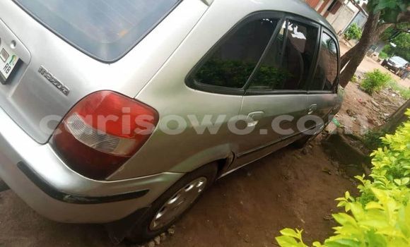 Acheter Occasion Voiture Mazda 323 Autre à Cotonou, Benin Acheter Occasion Voiture Mazda 323 Autre à Cotonou, Benin