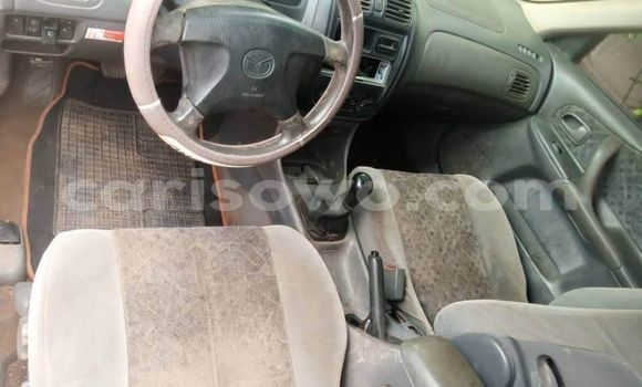 Acheter Occasion Voiture Mazda 323 Autre à Cotonou, Benin Acheter Occasion Voiture Mazda 323 Autre à Cotonou, Benin