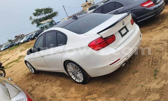 Acheter Occasion Voiture BMW 3–Series Blanc à Cotonou, Benin Acheter Occasion Voiture BMW 3–Series Blanc à Cotonou, Benin