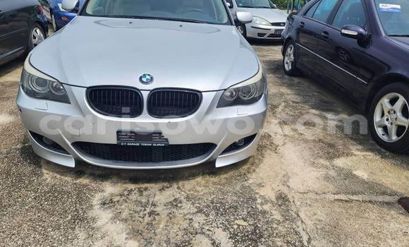 Sayi Na hannu BMW E9 White Mota in Batia a Atacora