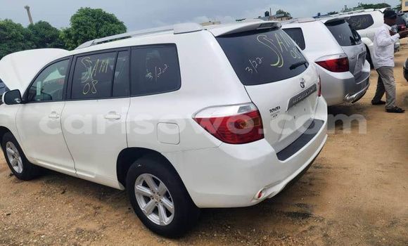 Buy Used Toyota Highlander White Car in Banikoara in Benign Buy Used Toyota Highlander White Car in Banikoara in Benign