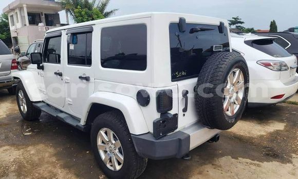 Acheter Occasion Voiture Jeep Wrangler Blanc à Cotonou, Benin Acheter Occasion Voiture Jeep Wrangler Blanc à Cotonou, Benin