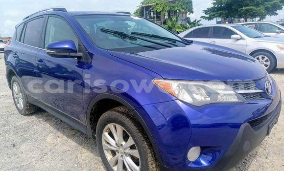 Buy Used Toyota RAV4 Blue Car in Aplahoue in Couffo Buy Used Toyota RAV4 Blue Car in Aplahoue in Couffo