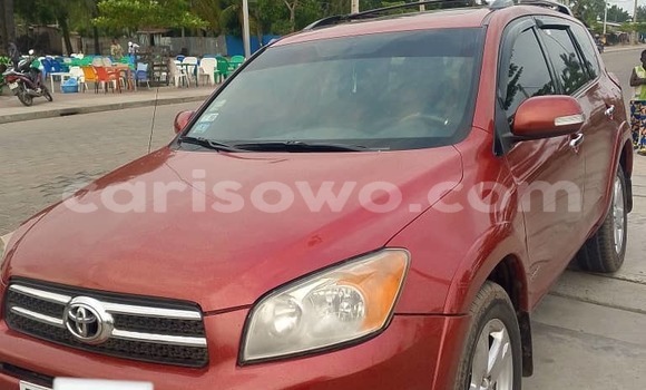 Acheter Occasion Voiture Toyota RAV4 Rouge à Cotonou, Benin Acheter Occasion Voiture Toyota RAV4 Rouge à Cotonou, Benin