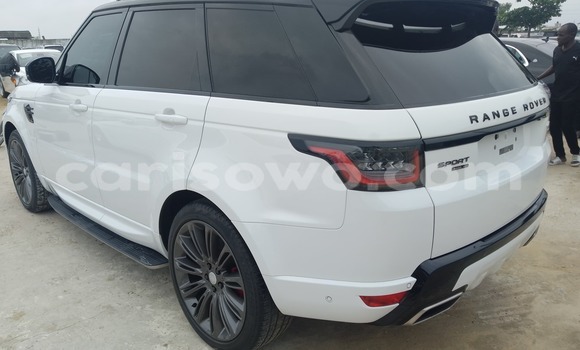 Acheter Import Voiture Land Rover Range Rover Sport Blanc à Cotonou, Benin Acheter Import Voiture Land Rover Range Rover Sport Blanc à Cotonou, Benin
