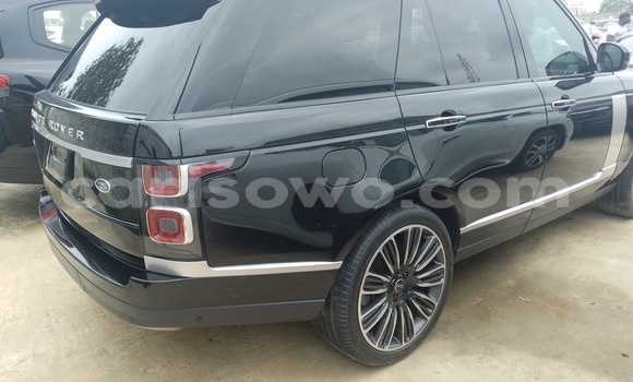 Acheter Import Voiture Land Rover Range Rover Vogue Noir à Cotonou, Benin Acheter Import Voiture Land Rover Range Rover Vogue Noir à Cotonou, Benin