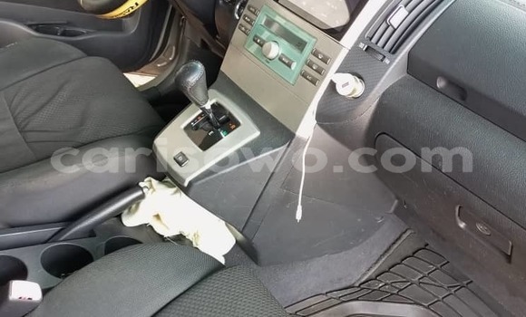 Ra Àlòkù Toyota Corolla Verso Silver Ọkọ̀ in Cotonou ni Benin Ra Àlòkù Toyota Corolla Verso Silver Ọkọ̀ in Cotonou ni Benin