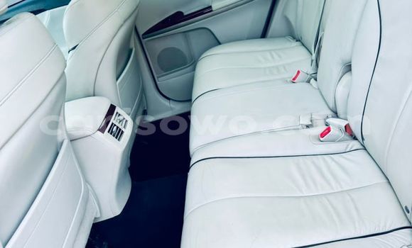 Acheter Neuf Voiture Toyota Venza Blanc à Cotonou, Benin Acheter Neuf Voiture Toyota Venza Blanc à Cotonou, Benin