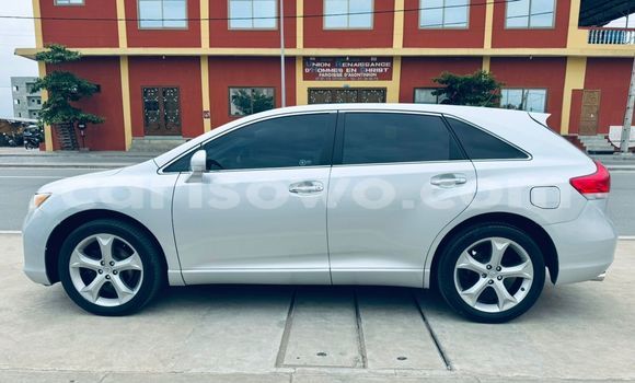 Acheter Neuf Voiture Toyota Venza Blanc à Cotonou, Benin Acheter Neuf Voiture Toyota Venza Blanc à Cotonou, Benin
