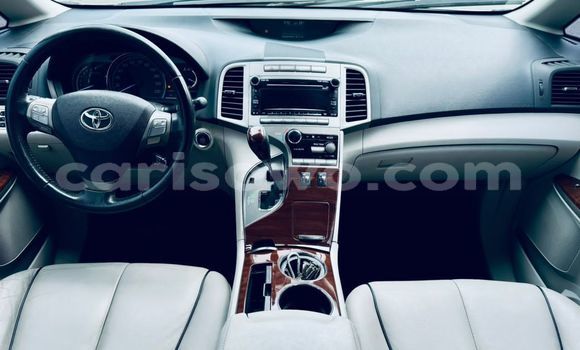 Acheter Neuf Voiture Toyota Venza Blanc à Cotonou, Benin Acheter Neuf Voiture Toyota Venza Blanc à Cotonou, Benin