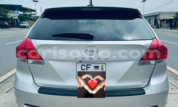 Acheter Neuf Voiture Toyota Venza Blanc à Cotonou, Benin Acheter Neuf Voiture Toyota Venza Blanc à Cotonou, Benin