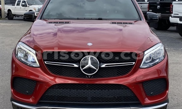 Acheter Import Voiture Mercedes-Benz GLE Rouge à Cotonou, Benin