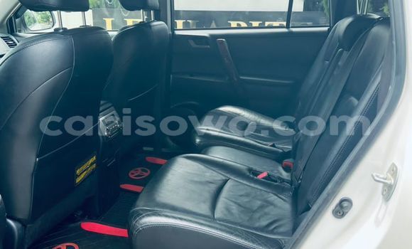 Sayi Na hannu Toyota Highlander White Mota in Cotonou a Benin Sayi Na hannu Toyota Highlander White Mota in Cotonou a Benin