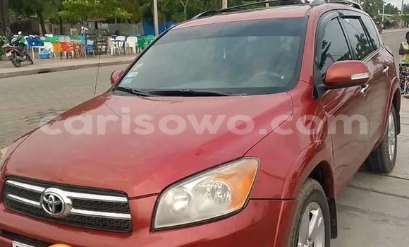 Ra Àlòkù Toyota RAV4 Red Ọkọ̀ in Cotonou ni Benin Ra Àlòkù Toyota RAV4 Red Ọkọ̀ in Cotonou ni Benin