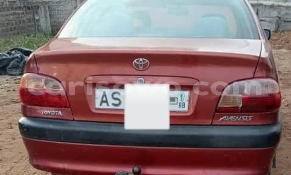 Acheter Occasion Voiture Toyota Avensis Rouge à Cotonou, Benin Acheter Occasion Voiture Toyota Avensis Rouge à Cotonou, Benin