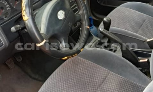 Acheter Occasion Voiture Toyota Avensis Rouge à Cotonou, Benin Acheter Occasion Voiture Toyota Avensis Rouge à Cotonou, Benin