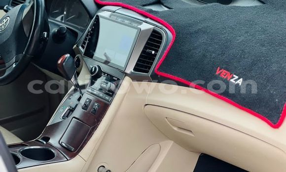 Ra Àlòkù Toyota Venza funfun Ọkọ̀ in Cotonou ni Benin Ra Àlòkù Toyota Venza funfun Ọkọ̀ in Cotonou ni Benin