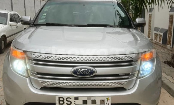 Acheter Occasion Voiture Ford Explorer Gris à Cotonou, Benin