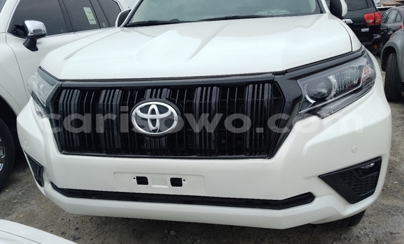 Buy Used Toyota Land Cruiser Prado White Car in Cotonou in Benign