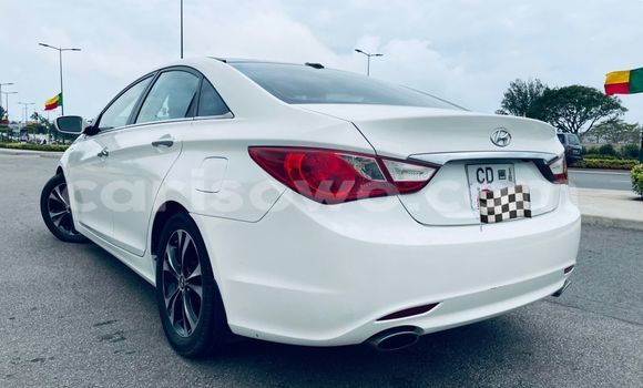 Acheter Occasion Voiture Hyundai Sonata Blanc à Cotonou, Benin Acheter Occasion Voiture Hyundai Sonata Blanc à Cotonou, Benin