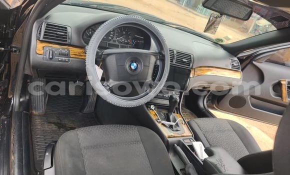 Acheter Occasion Voiture BMW 3–Series Noir à Cotonou, Benin Acheter Occasion Voiture BMW 3–Series Noir à Cotonou, Benin