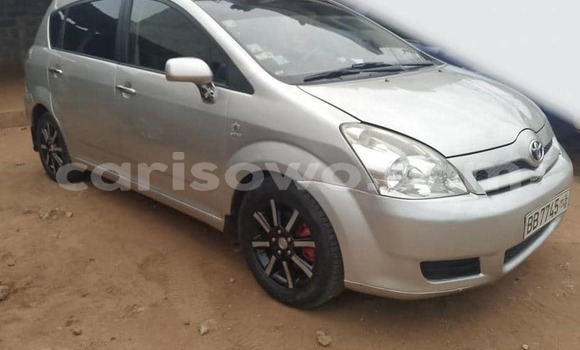 Acheter Occasion Voiture Toyota Corolla Verso Gris à Cotonou, Benin Acheter Occasion Voiture Toyota Corolla Verso Gris à Cotonou, Benin