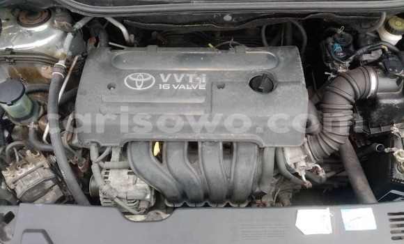 Acheter Occasion Voiture Toyota Corolla Verso Gris à Cotonou, Benin Acheter Occasion Voiture Toyota Corolla Verso Gris à Cotonou, Benin