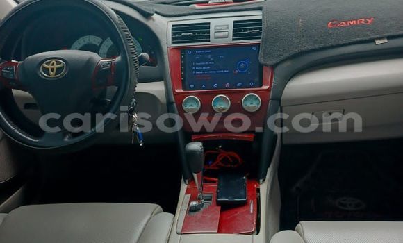 Buy Used Toyota Camry White Car in Cotonou in Benign