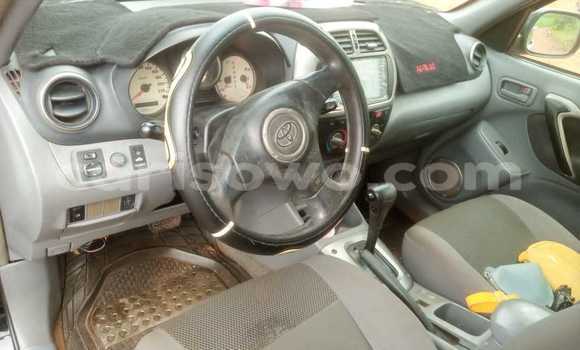 Sayi Na hannu Toyota RAV4 Black Mota in Cotonou a Benin Sayi Na hannu Toyota RAV4 Black Mota in Cotonou a Benin