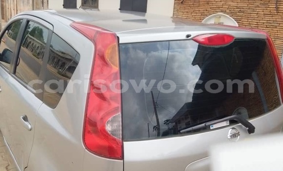 Acheter Occasion Voiture Nissan Note Gris à Cotonou, Benin Acheter Occasion Voiture Nissan Note Gris à Cotonou, Benin