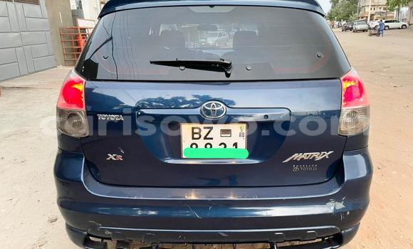 Ra Àlòkù Toyota Matrix Blue Ọkọ̀ in Cotonou ni Benin Ra Àlòkù Toyota Matrix Blue Ọkọ̀ in Cotonou ni Benin