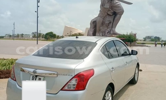Sayi Na hannu Nissan Almera Azurfa Mota in Cotonou a Benin Sayi Na hannu Nissan Almera Azurfa Mota in Cotonou a Benin
