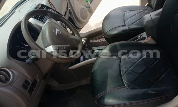 Sayi Na hannu Nissan Almera Azurfa Mota in Cotonou a Benin Sayi Na hannu Nissan Almera Azurfa Mota in Cotonou a Benin