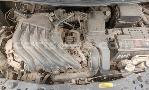 Sayi Na hannu Nissan Almera Azurfa Mota in Cotonou a Benin Sayi Na hannu Nissan Almera Azurfa Mota in Cotonou a Benin