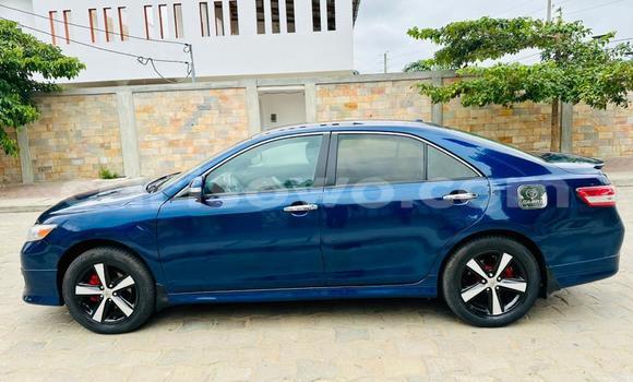 Ra Àlòkù Toyota Camry Blue Ọkọ̀ in Cotonou ni Benin Ra Àlòkù Toyota Camry Blue Ọkọ̀ in Cotonou ni Benin