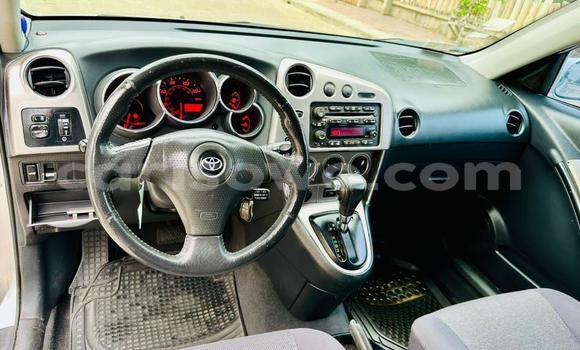 Ra Àlòkù Toyota Matrix Silver Ọkọ̀ in Cotonou ni Benin Ra Àlòkù Toyota Matrix Silver Ọkọ̀ in Cotonou ni Benin