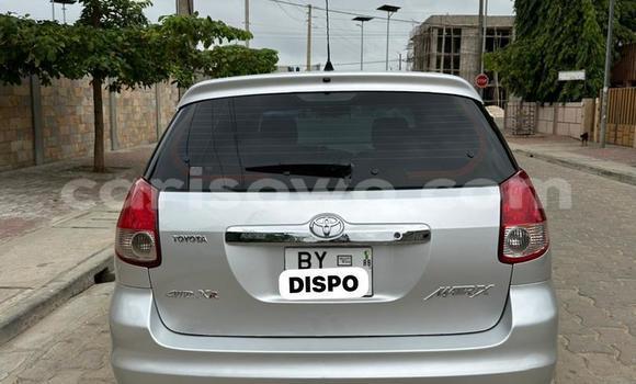 Ra Àlòkù Toyota Matrix Silver Ọkọ̀ in Cotonou ni Benin Ra Àlòkù Toyota Matrix Silver Ọkọ̀ in Cotonou ni Benin