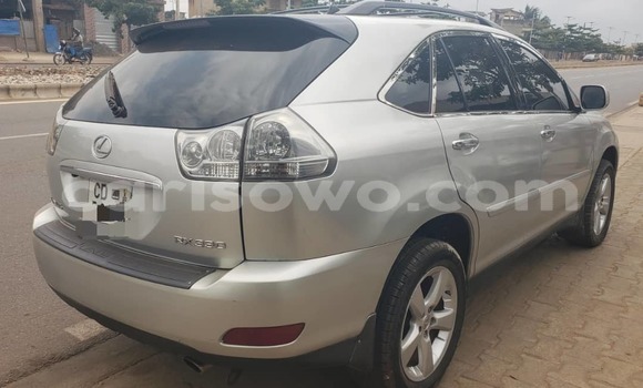 Ra Àlòkù Lexus RX 330 Silver Ọkọ̀ in Cotonou ni Benin