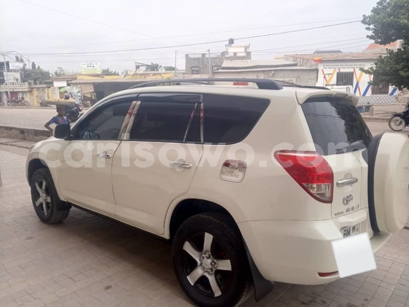 Big with watermark toyota rav4 benin cotonou 21056