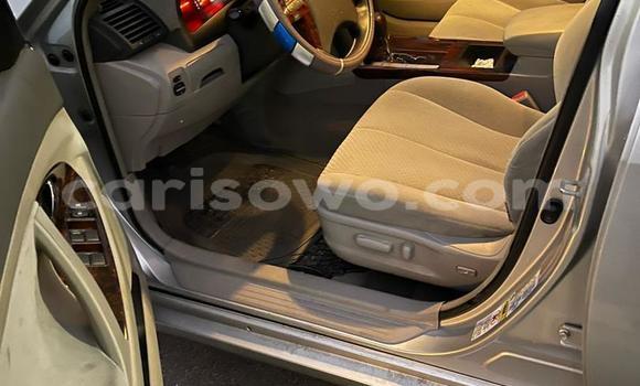 Sayi Na hannu Toyota Camry Azurfa Mota in Cotonou a Benin Sayi Na hannu Toyota Camry Azurfa Mota in Cotonou a Benin